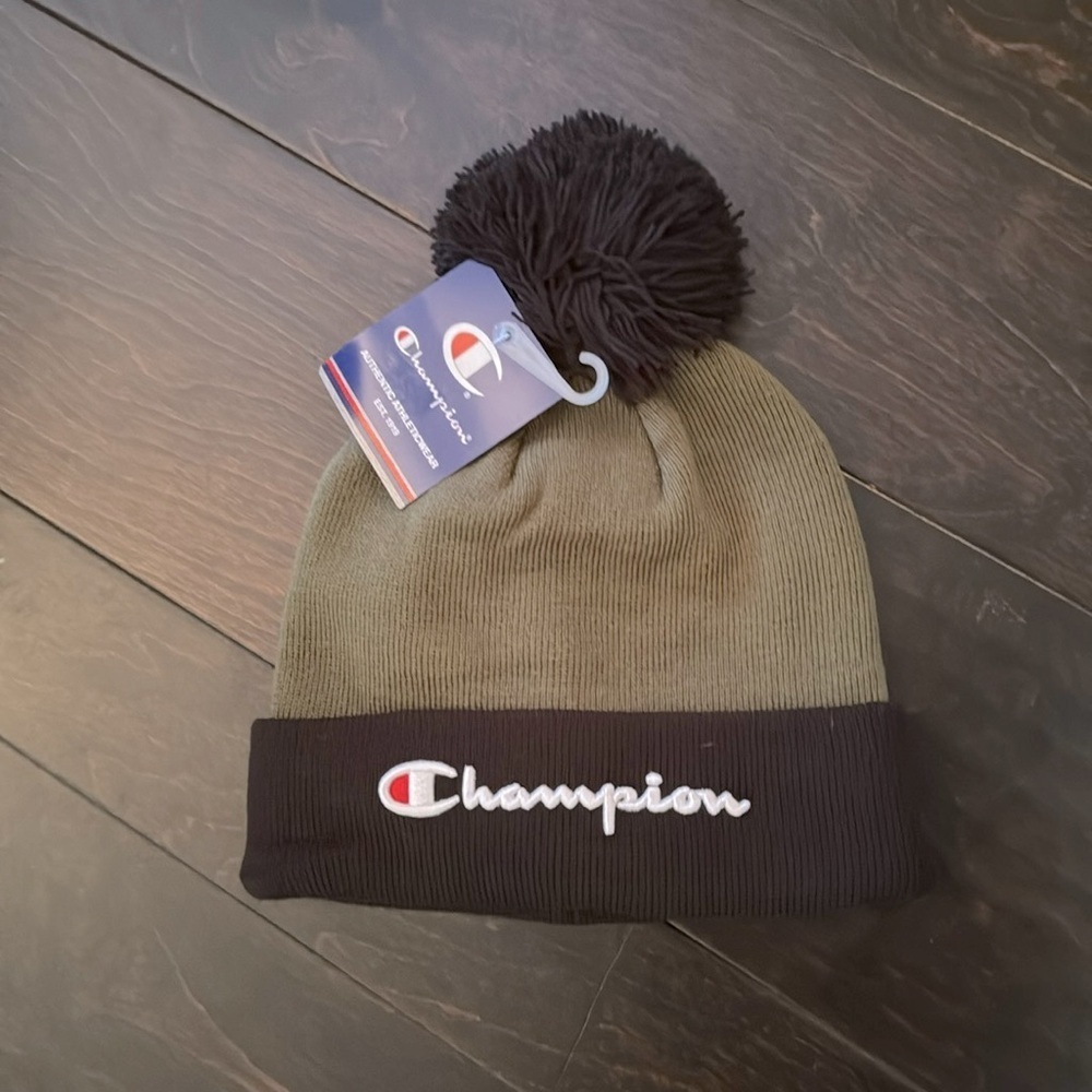 Champion green and black with Pom hat NWT OS